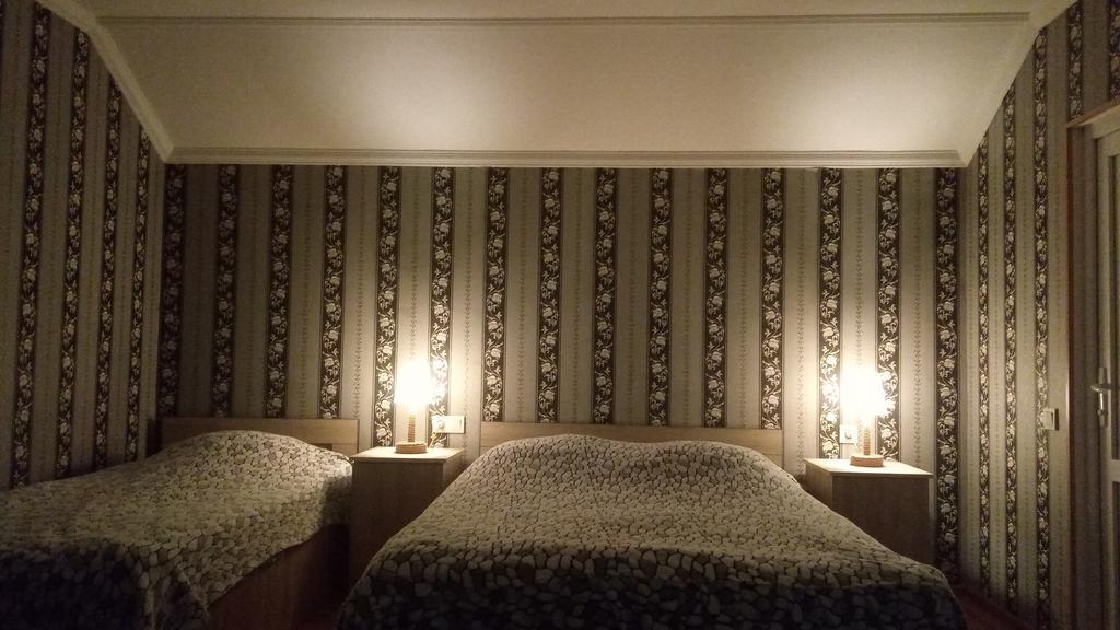 Akaki'S Guesthouse Bordzjomi Buitenkant foto