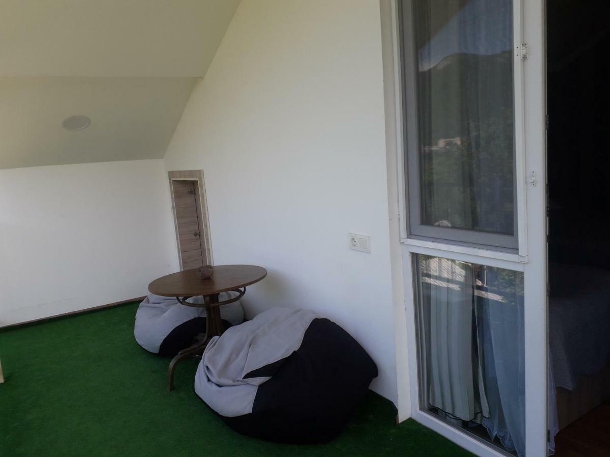 Akaki'S Guesthouse Bordzjomi Buitenkant foto
