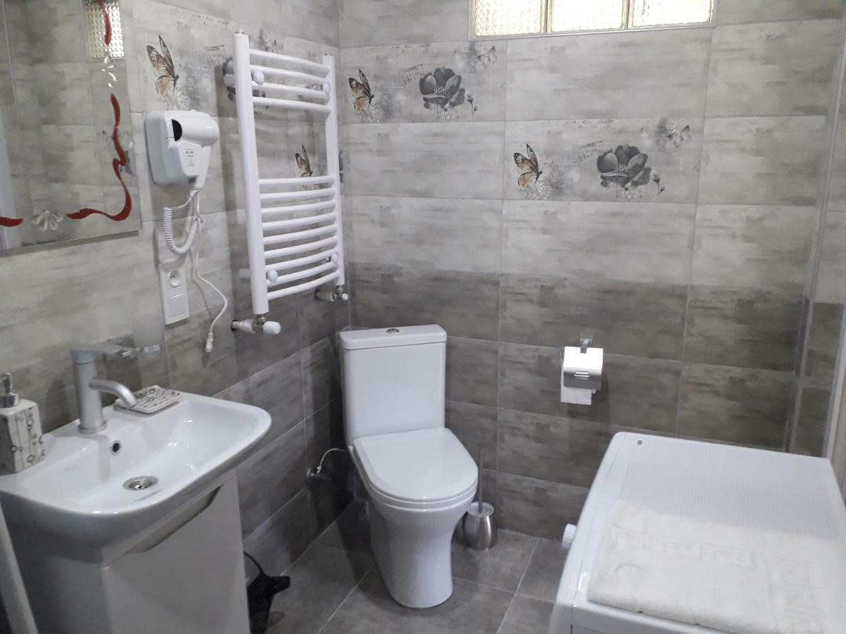 Akaki'S Guesthouse Bordzjomi Buitenkant foto