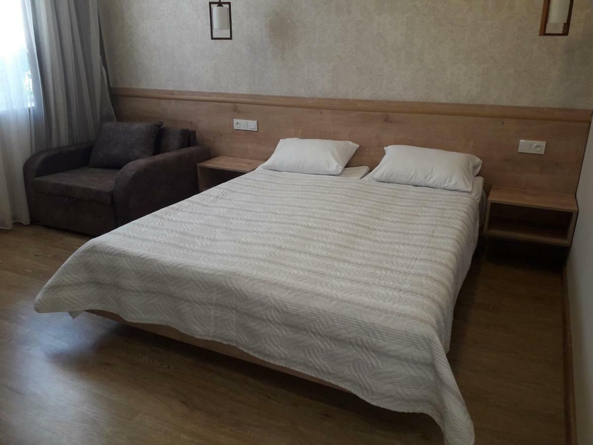 Akaki'S Guesthouse Bordzjomi Buitenkant foto