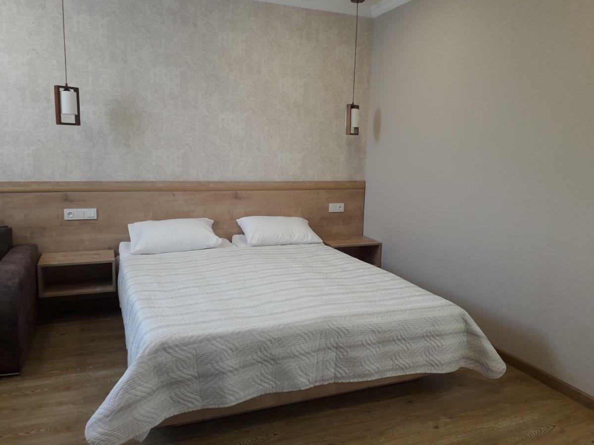 Akaki'S Guesthouse Bordzjomi Buitenkant foto